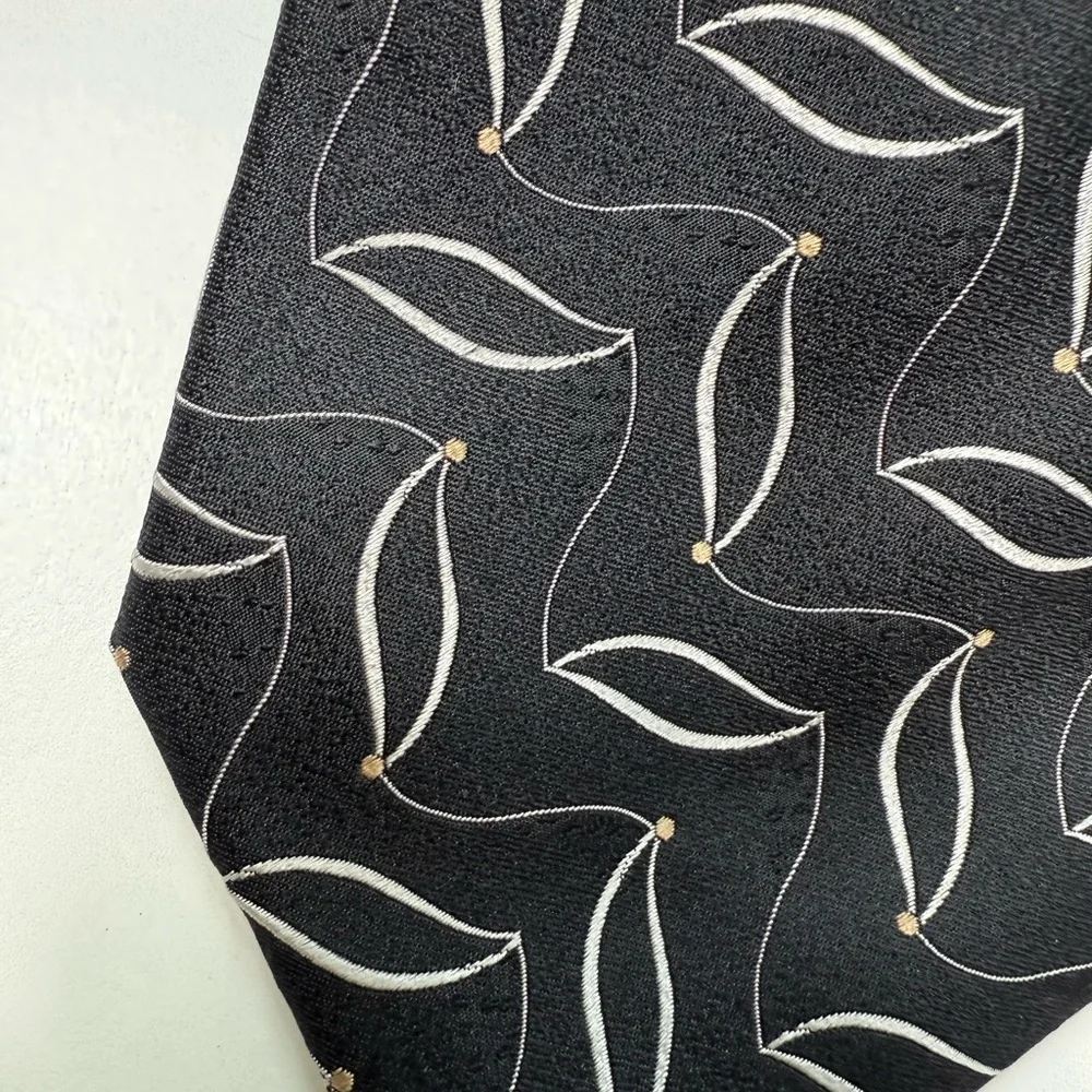 Elegant Black and White Men's Tie